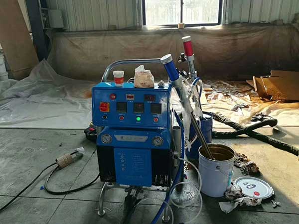 聚氨酯發(fā)泡設(shè)備型號(hào):JNJX-Q5200(圖1) 聚氨酯發(fā)泡設(shè)備噴涂機(jī)