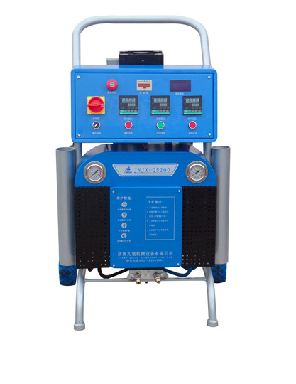 聚氨酯發(fā)泡設(shè)備型號(hào)：JNJX-Q5200